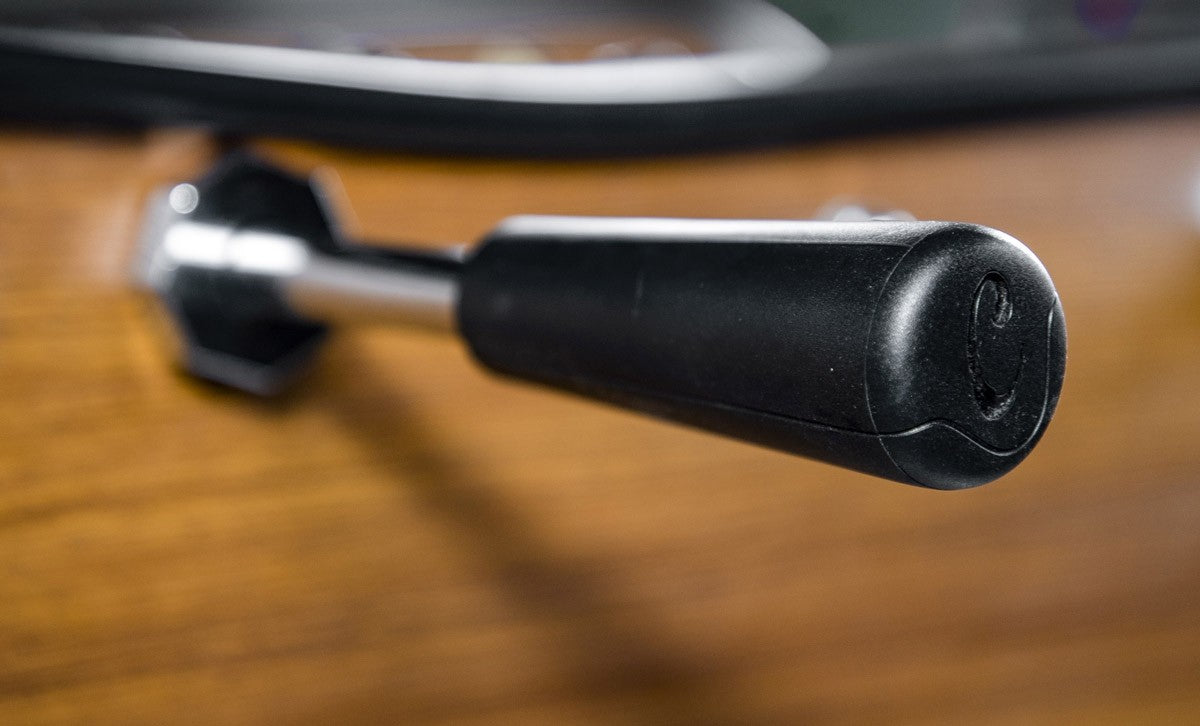 Babyfoot de bar en bois foncé